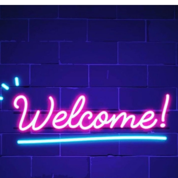 Meet your Posher, Janique 3/14 Pisces ♓️ 💕 Girl br🦄💕 Run the world 🦄🦄🦄 - Picture 3 of 17